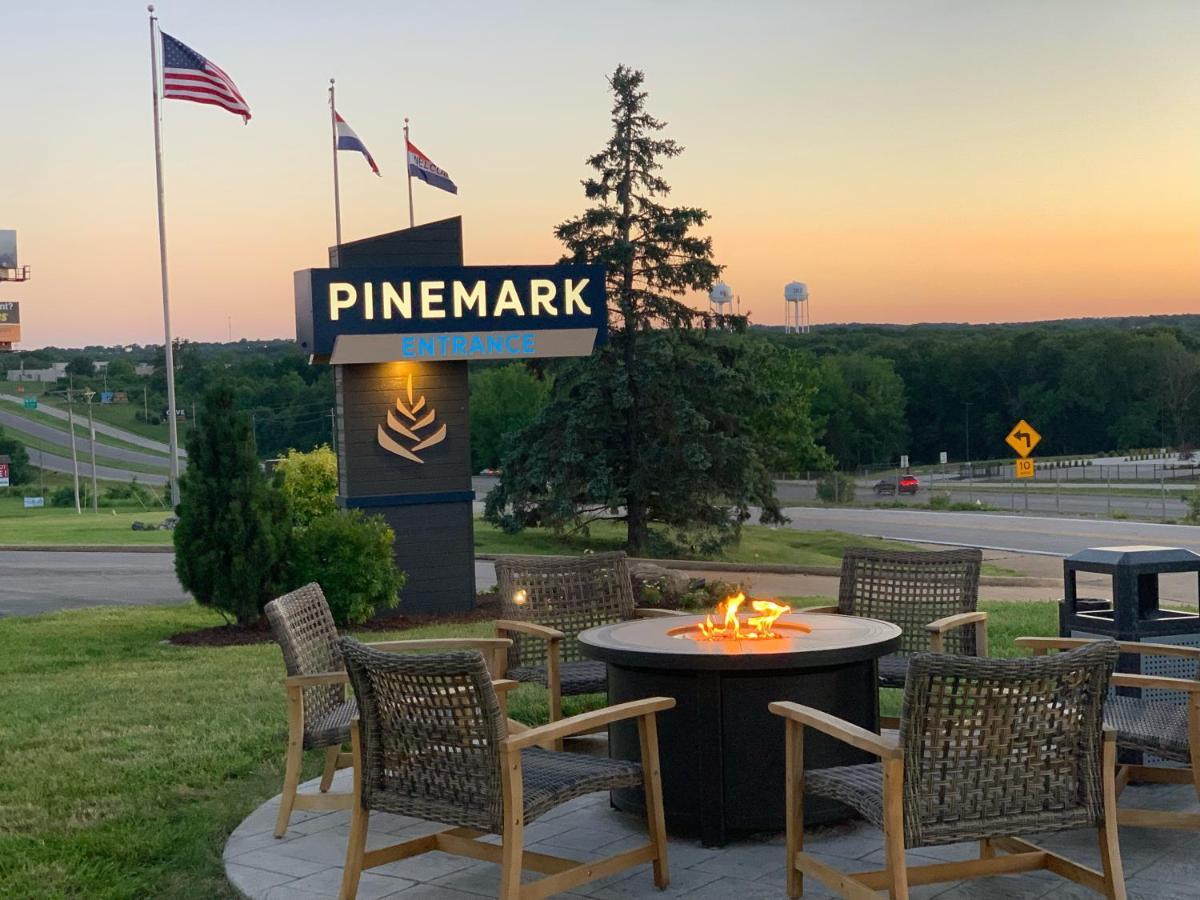 Pinemark Inn Suites Events Saint Clair Buitenkant foto