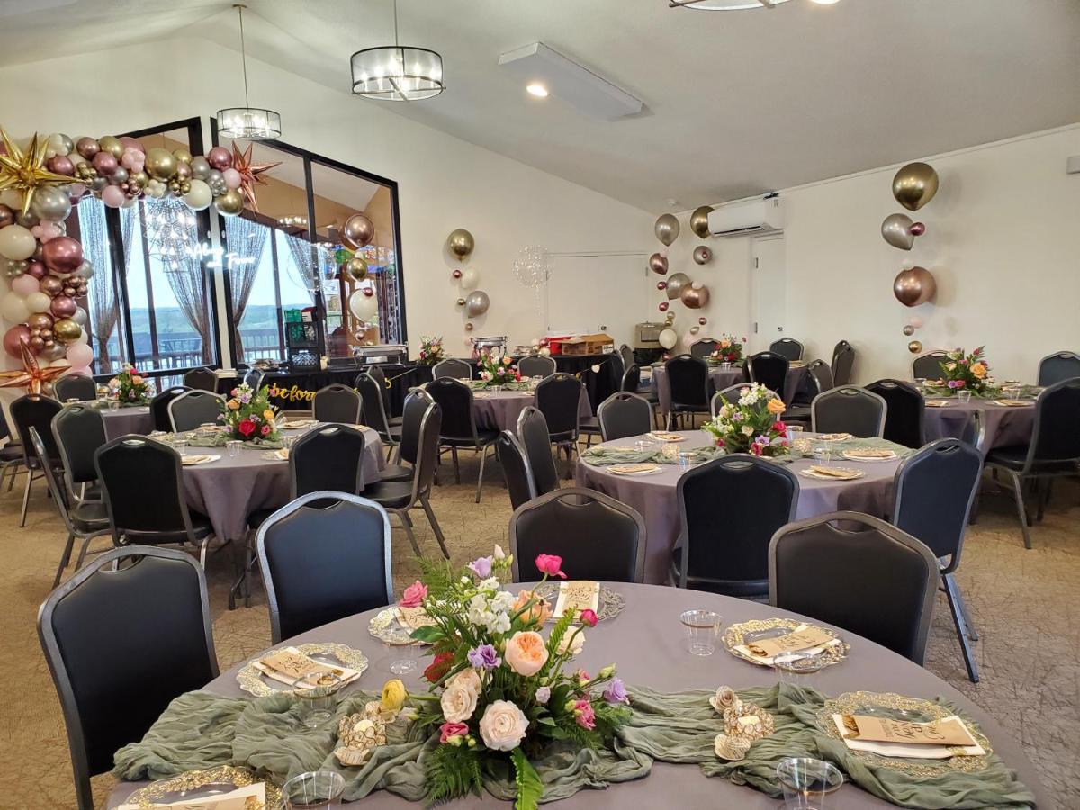 Pinemark Inn Suites Events Saint Clair Buitenkant foto