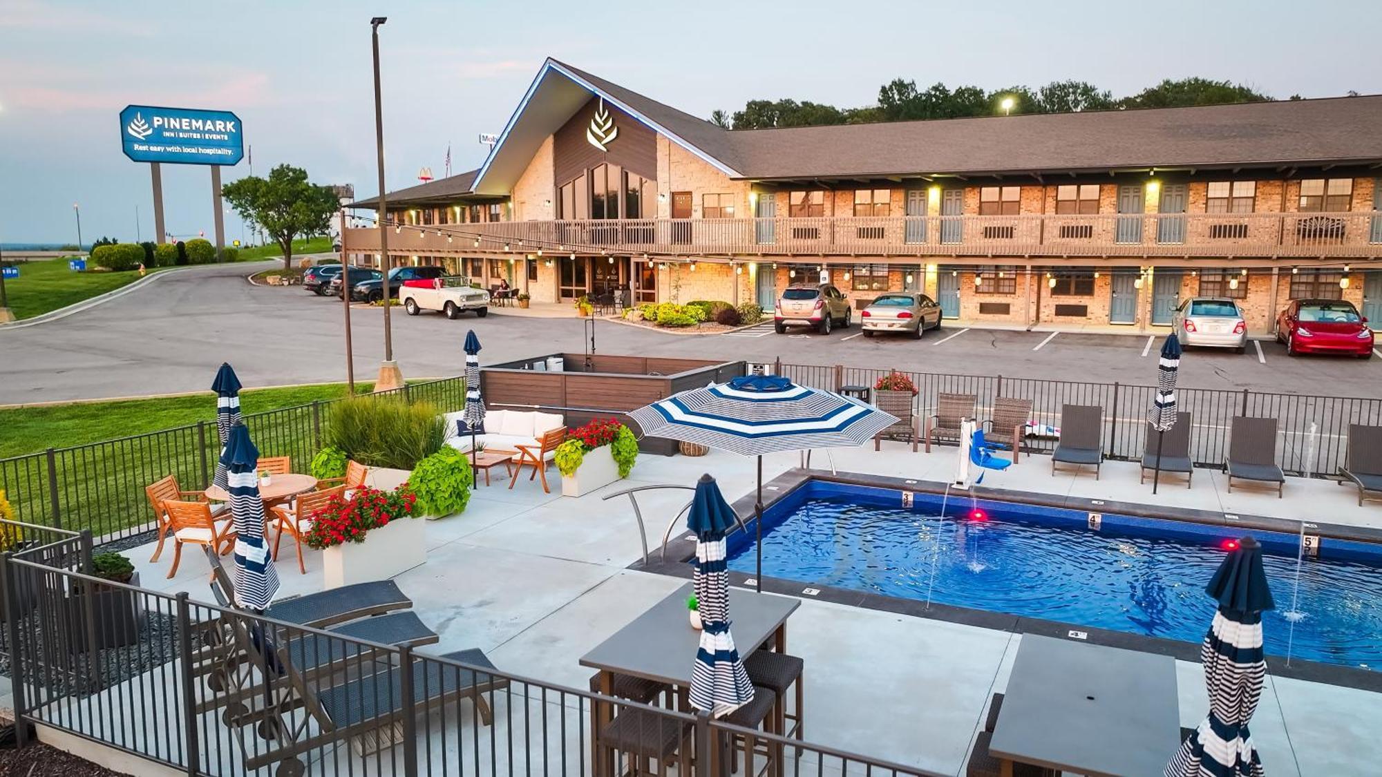 Pinemark Inn Suites Events Saint Clair Buitenkant foto
