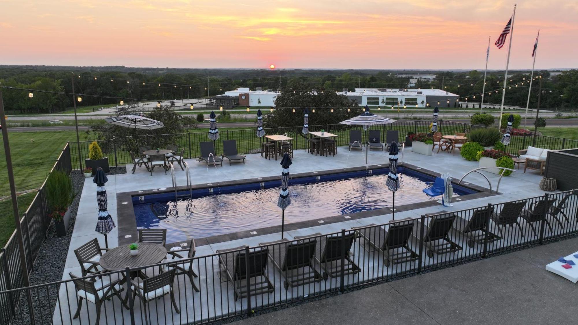 Pinemark Inn Suites Events Saint Clair Buitenkant foto